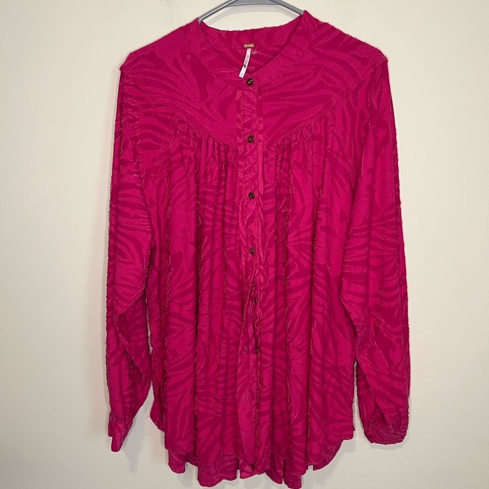 Free People Can't Stop Dreaming Button
Down Tunic - Medium (Runs Large) - Picture 6 of 11